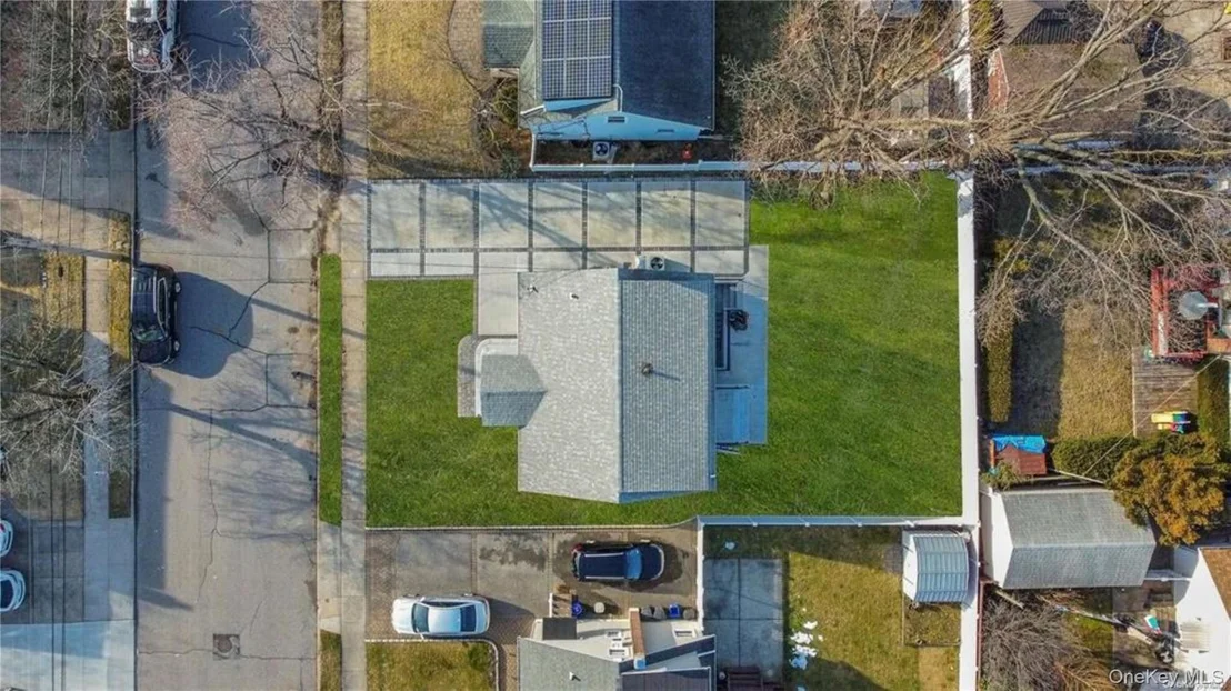 Photo of 253 Meyer Avenue
