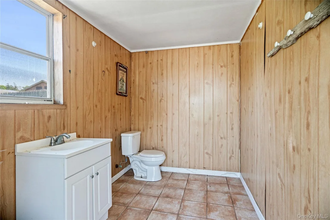 Photo of 115 Chapel Avenue