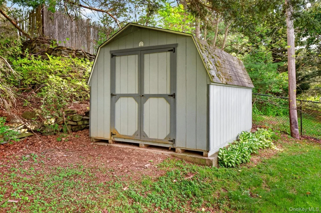 Photo of 17 Holt Road