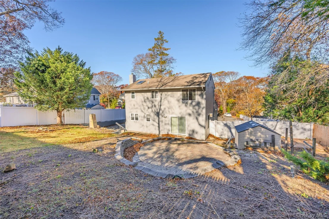 Photo of 10 Queen Drive