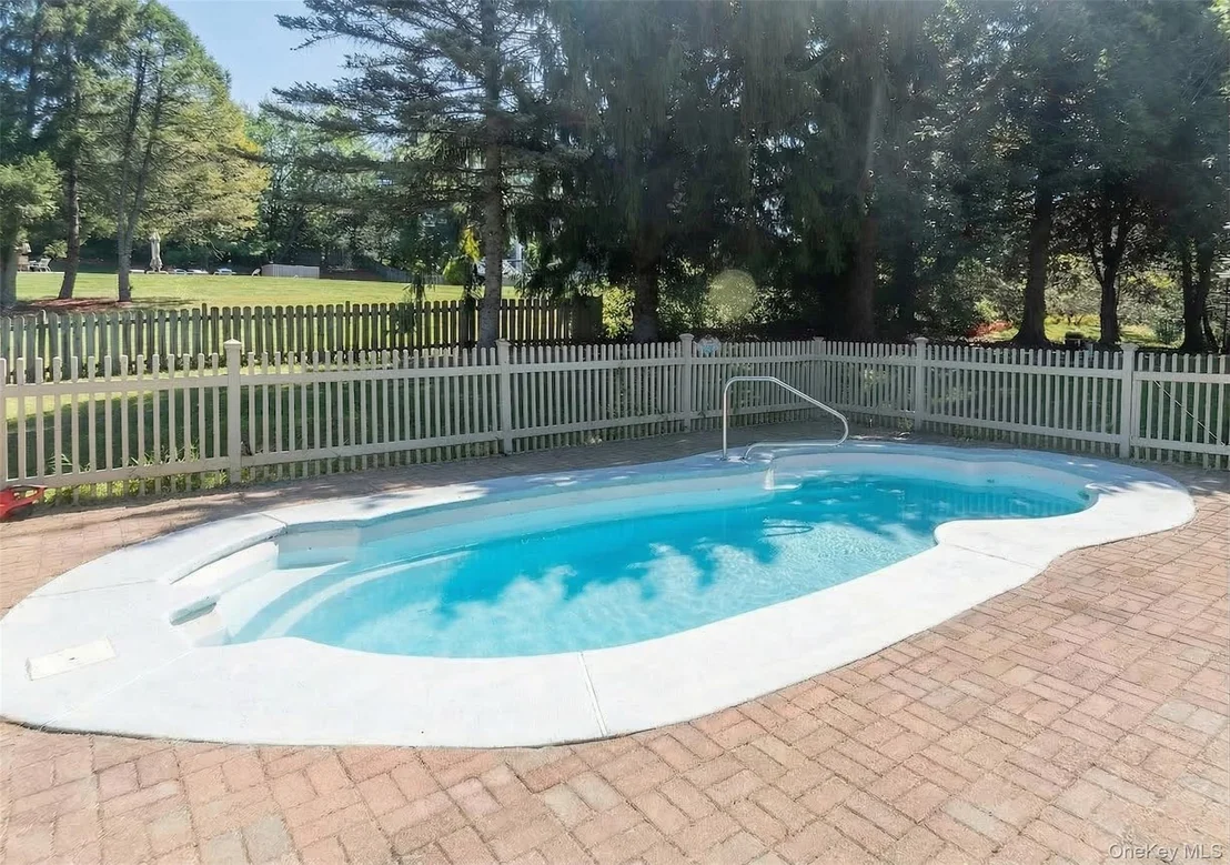 Photo of 1 Far Horizons Drive
