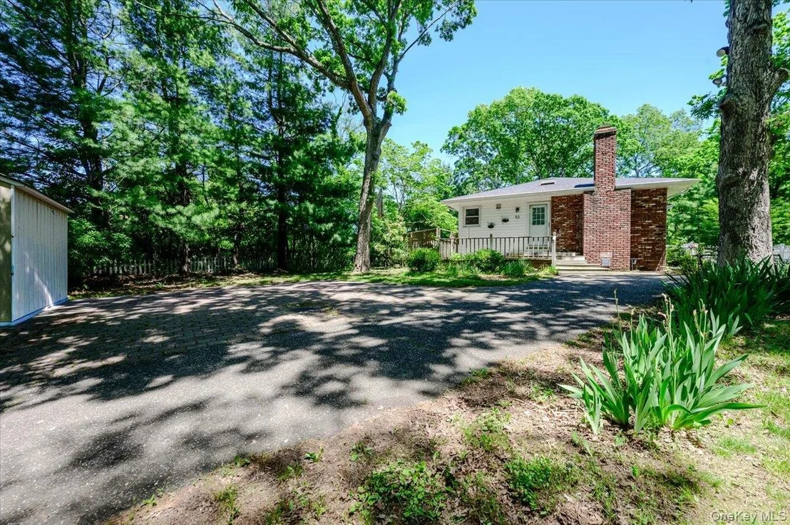 Photo of 53 Ehrhardt Way