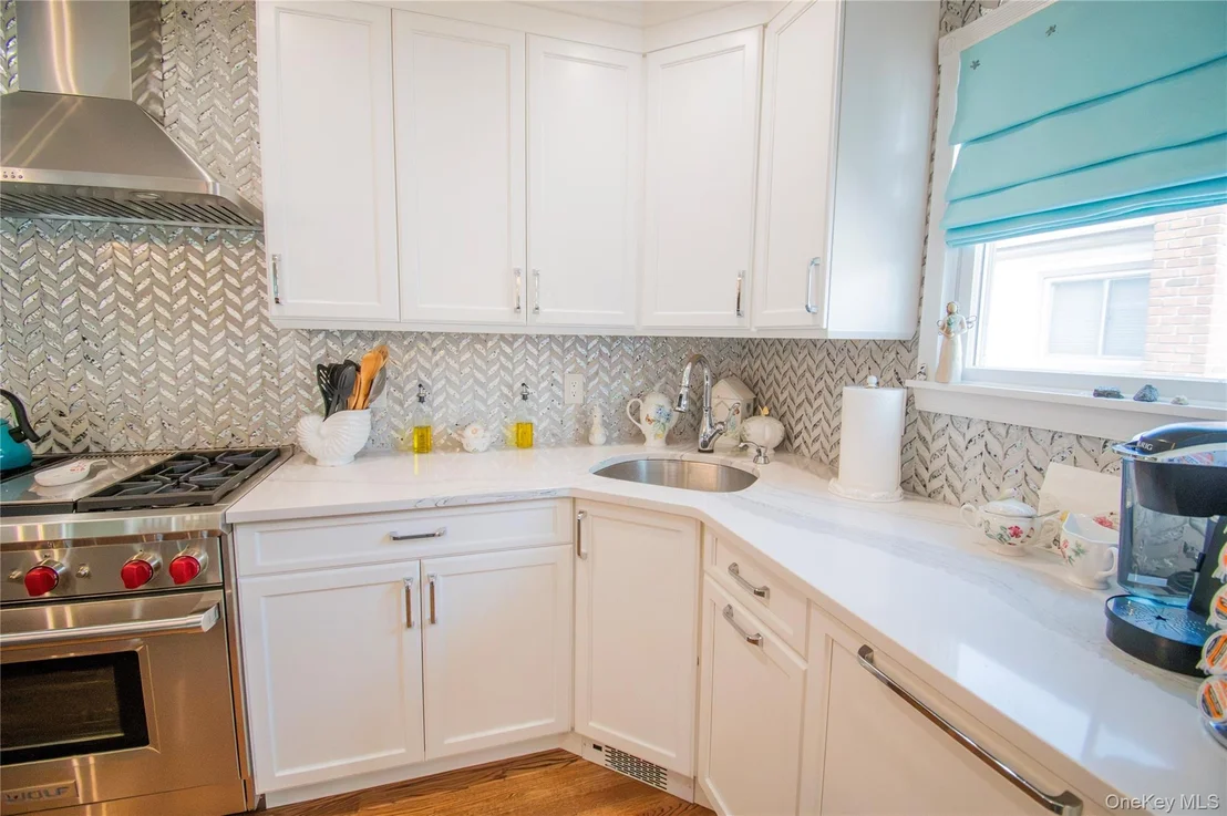 Photo of 3345 Parkway Drive