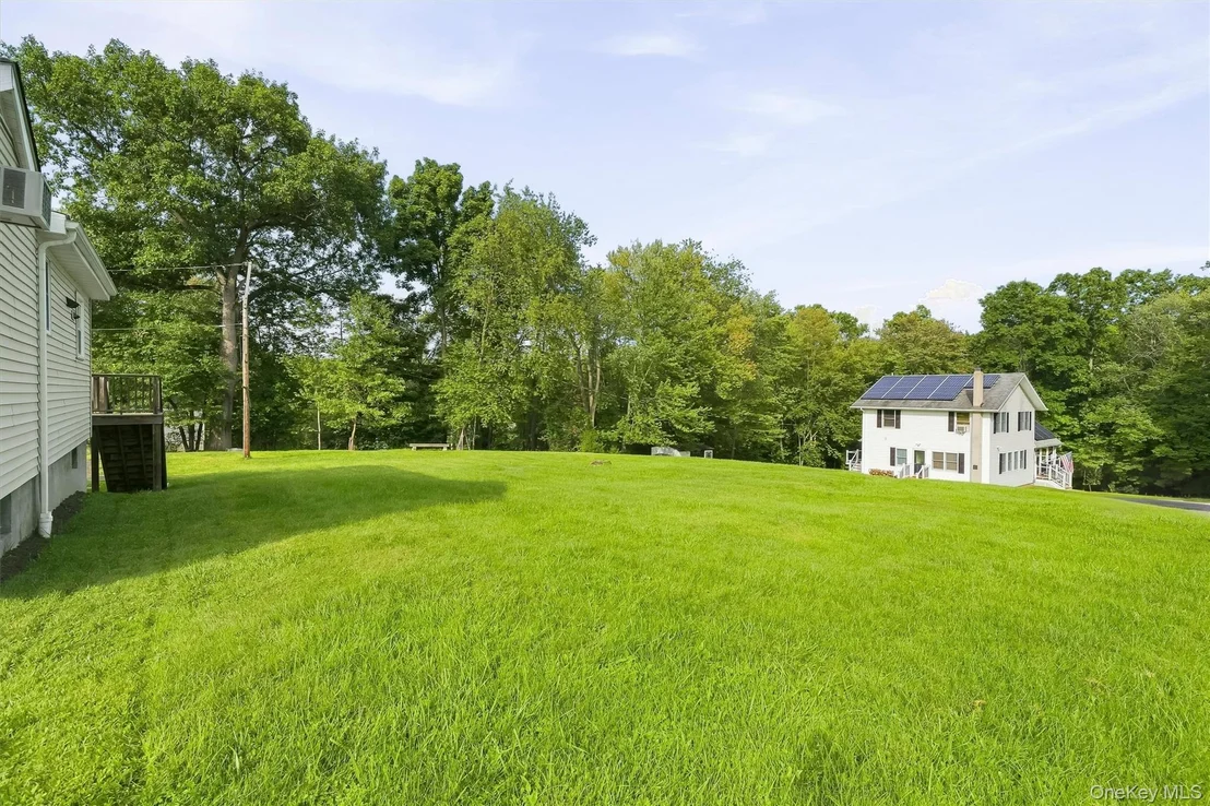 Photo of 48 Lake Side Drive