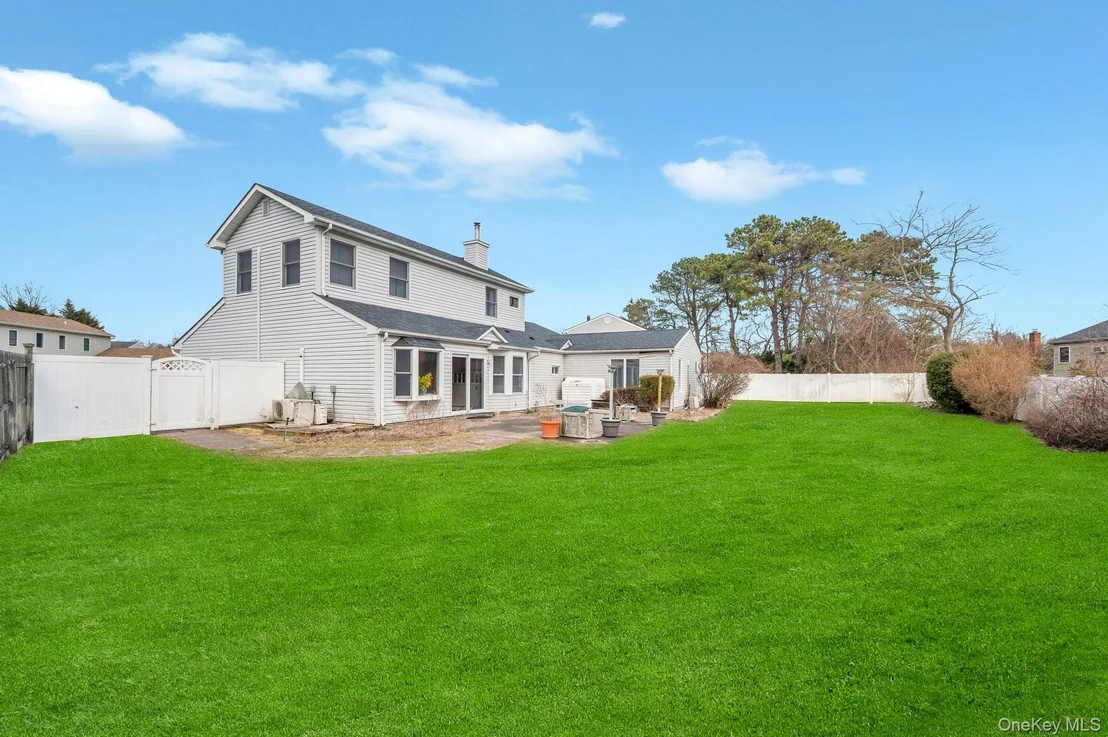 Photo of 40 Sequoia Way