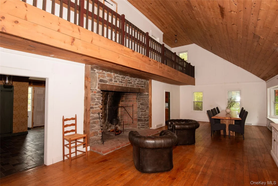 Photo of 32 Mountain Camp Road