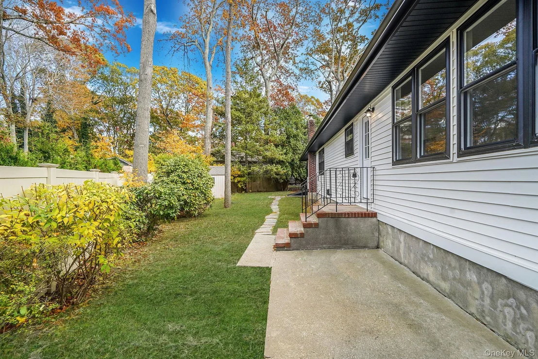 Photo of 780 Westview Drive