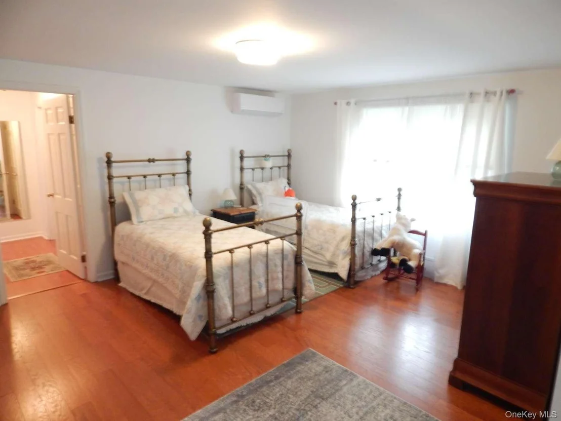 Photo of 52 Kingwood Park