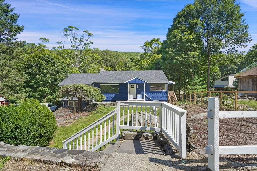 Photo of 448 Sprout Brook Road
