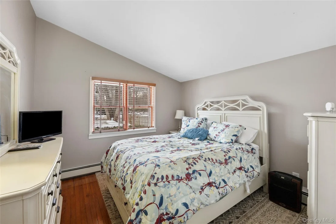 Photo of 137 Riverside Avenue
