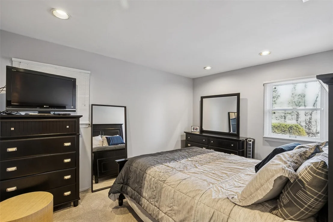 Photo of 19 Sandra Drive