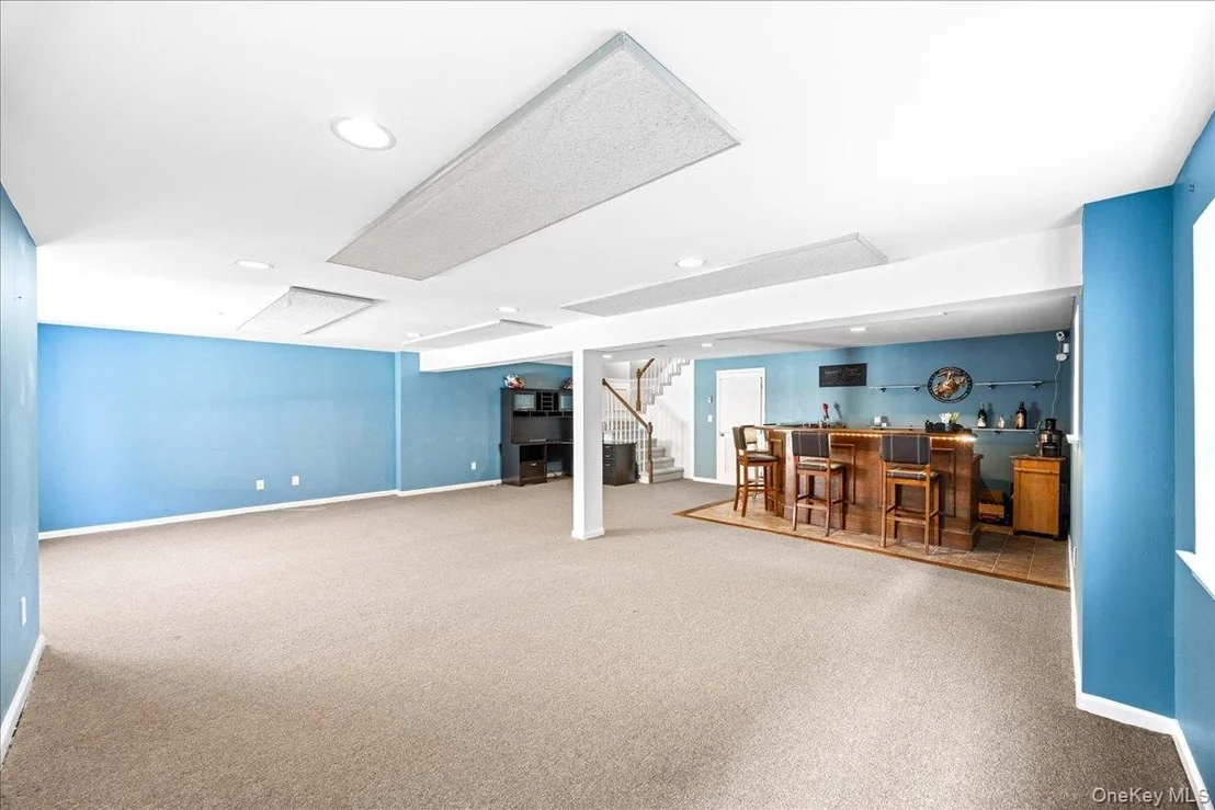 Photo of 192 Benefield Boulevard