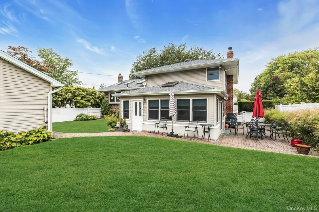 Photo of 12 Whitebirch Lane