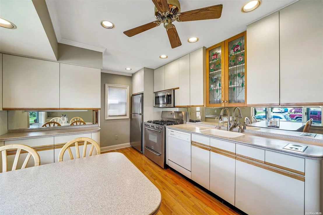 Photo of 2868 Michael Road