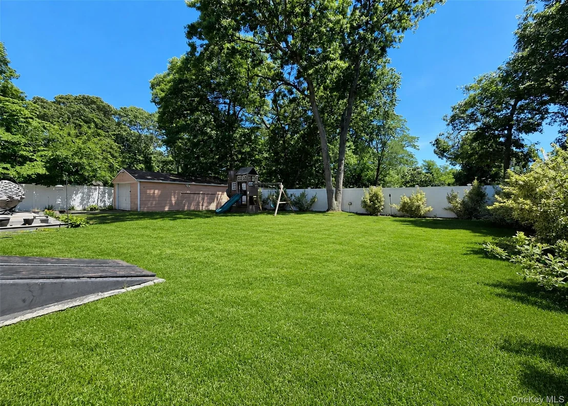 Photo of 348 Furrows Road