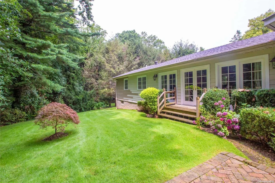 Photo of 19 Briarfield Drive