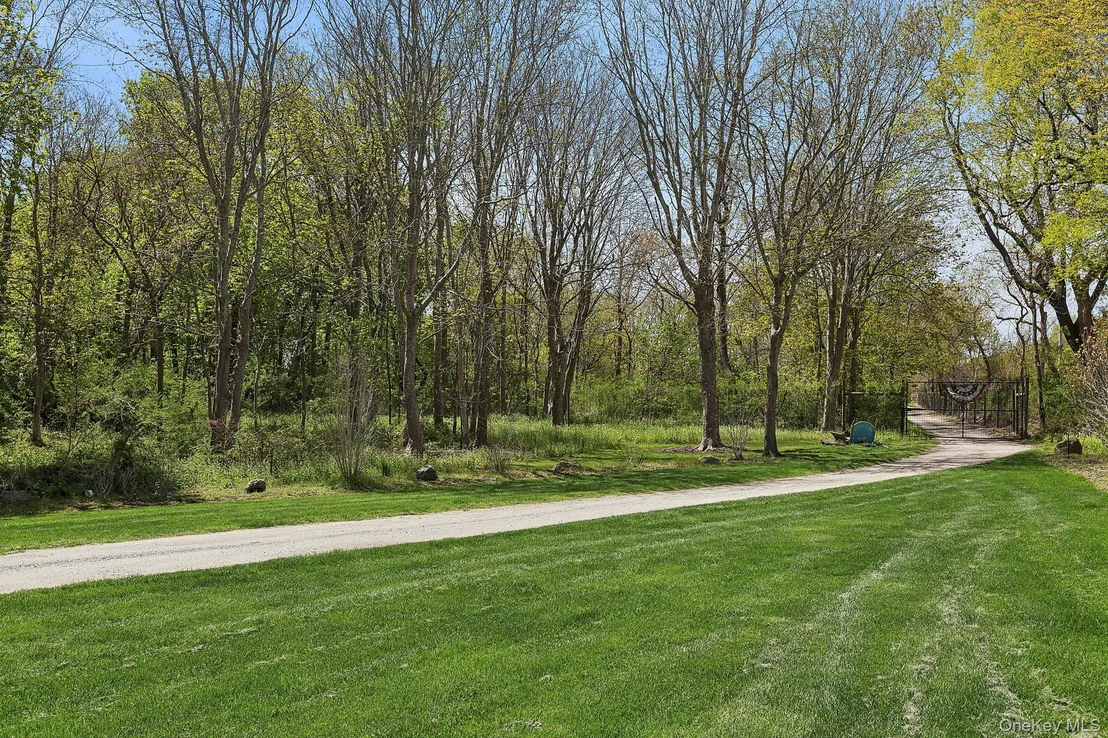 Photo of 46975 Main Road