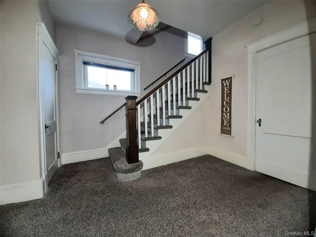 Photo of 309 Hooker Avenue