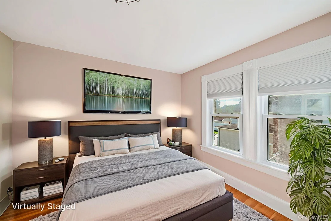 Photo of 219 North Ocean Avenue