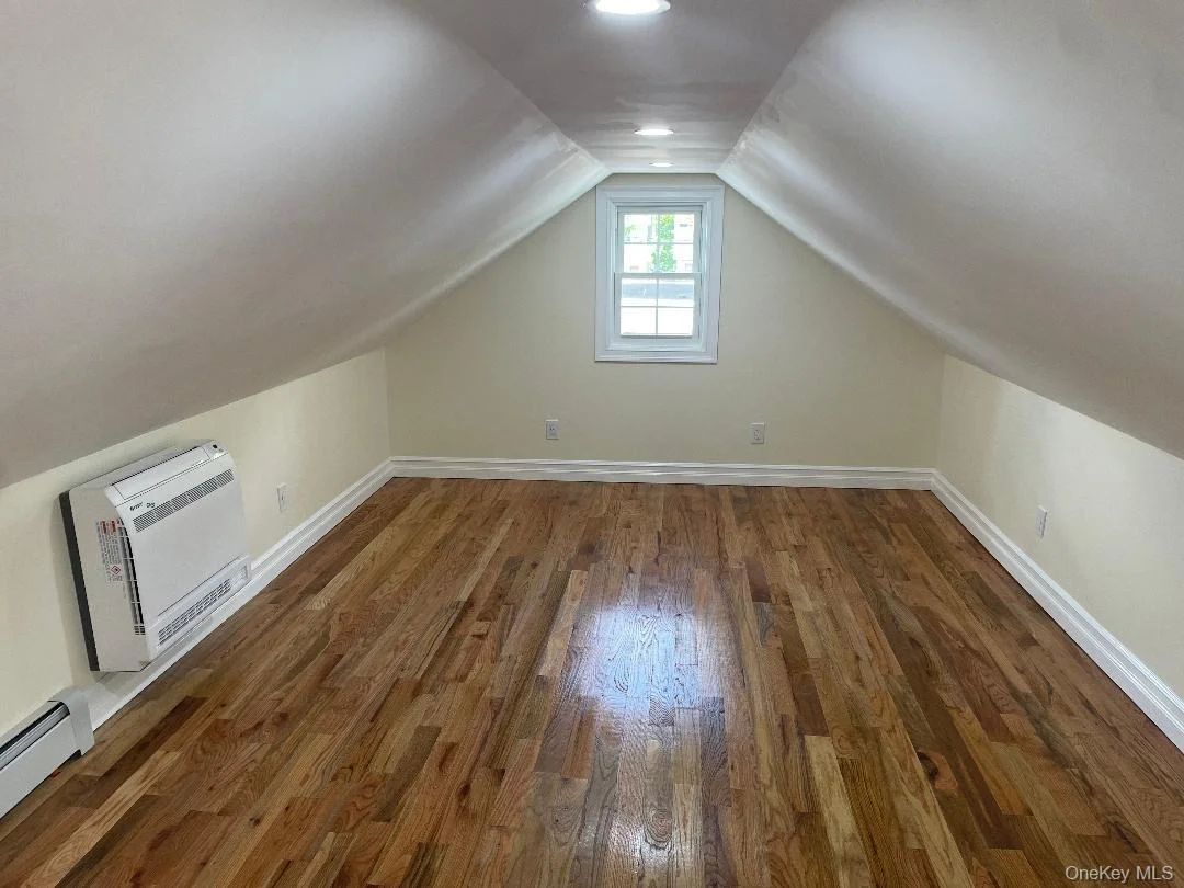 Photo of 839 Clarence Avenue