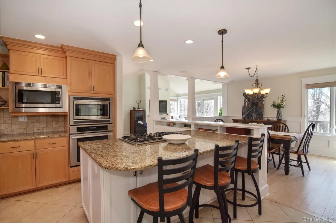 Photo of 153 Fieldpoint Drive
