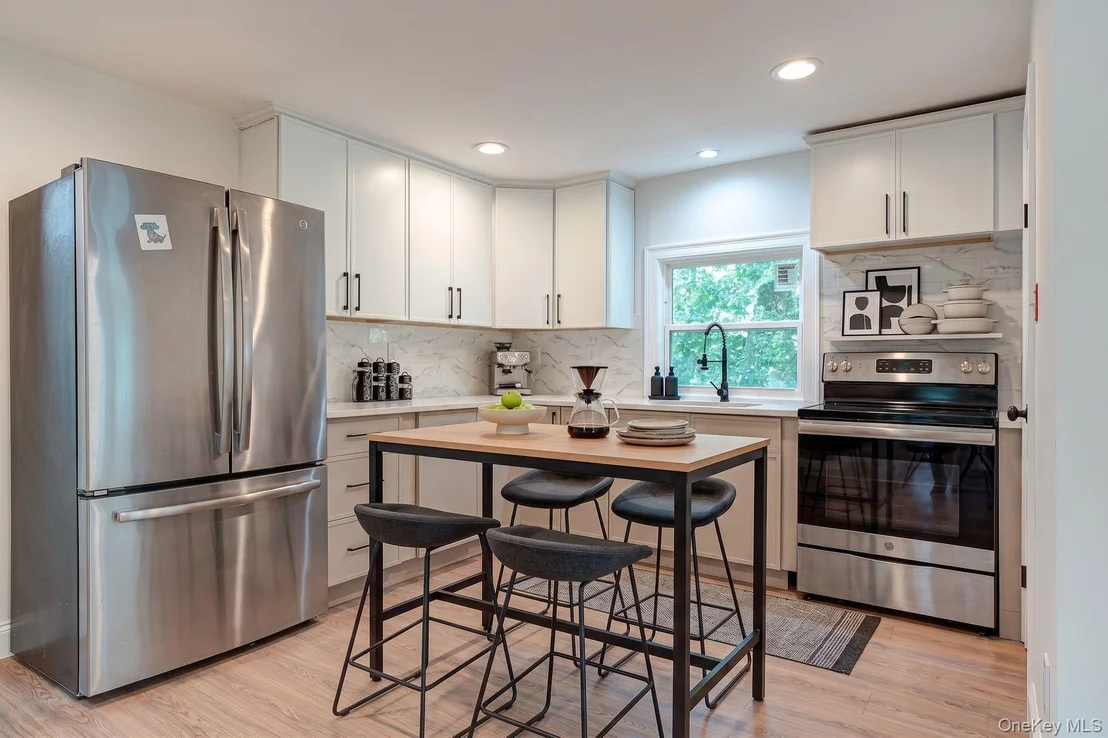 Photo of 125 Sunset Avenue