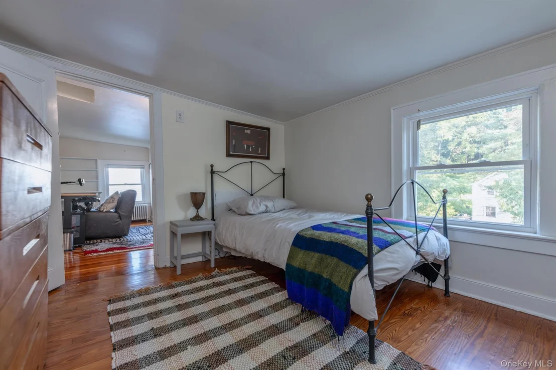 Photo of 140 Linderman Avenue