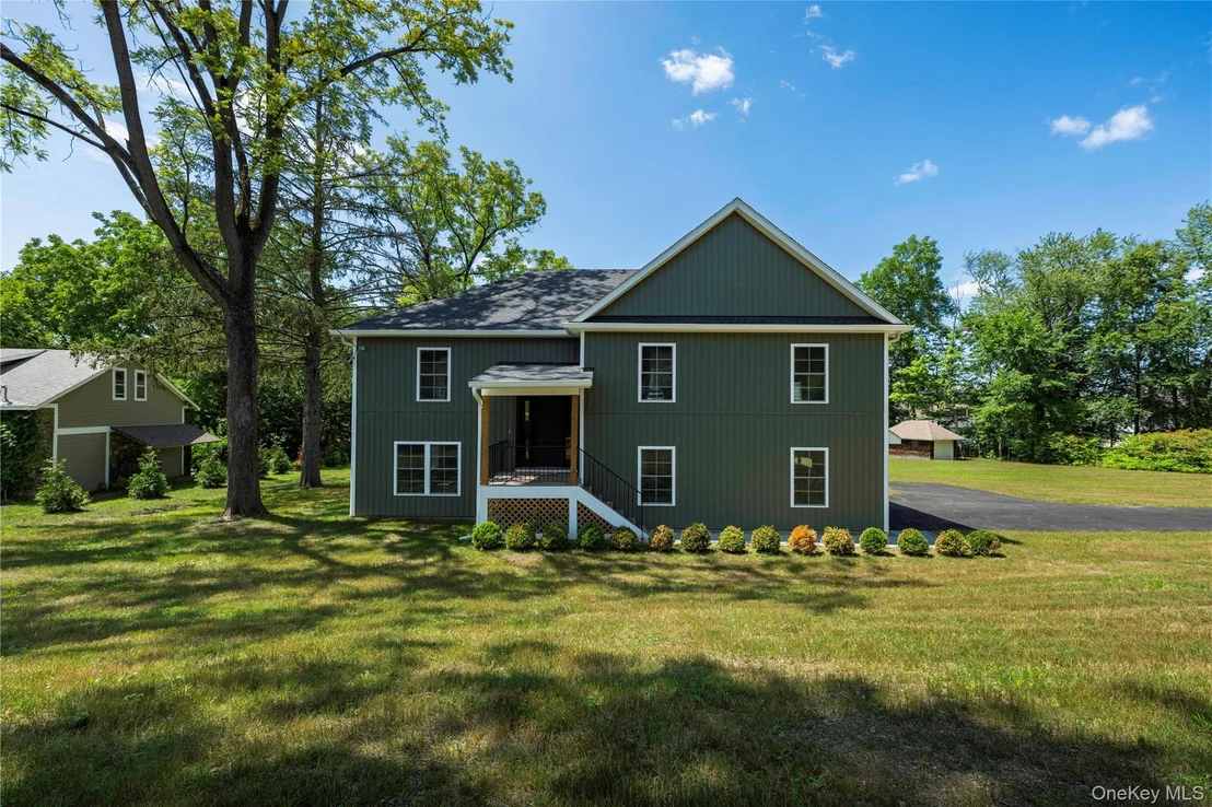 Photo of 15 Tompkins Avenue
