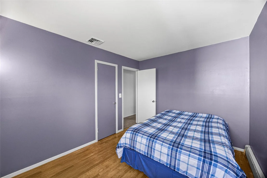 Photo of 77 Fairway Avenue