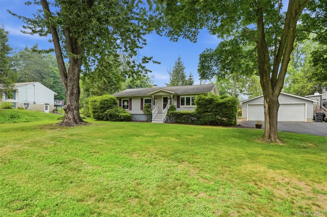 Photo of 4 Seneca Lane