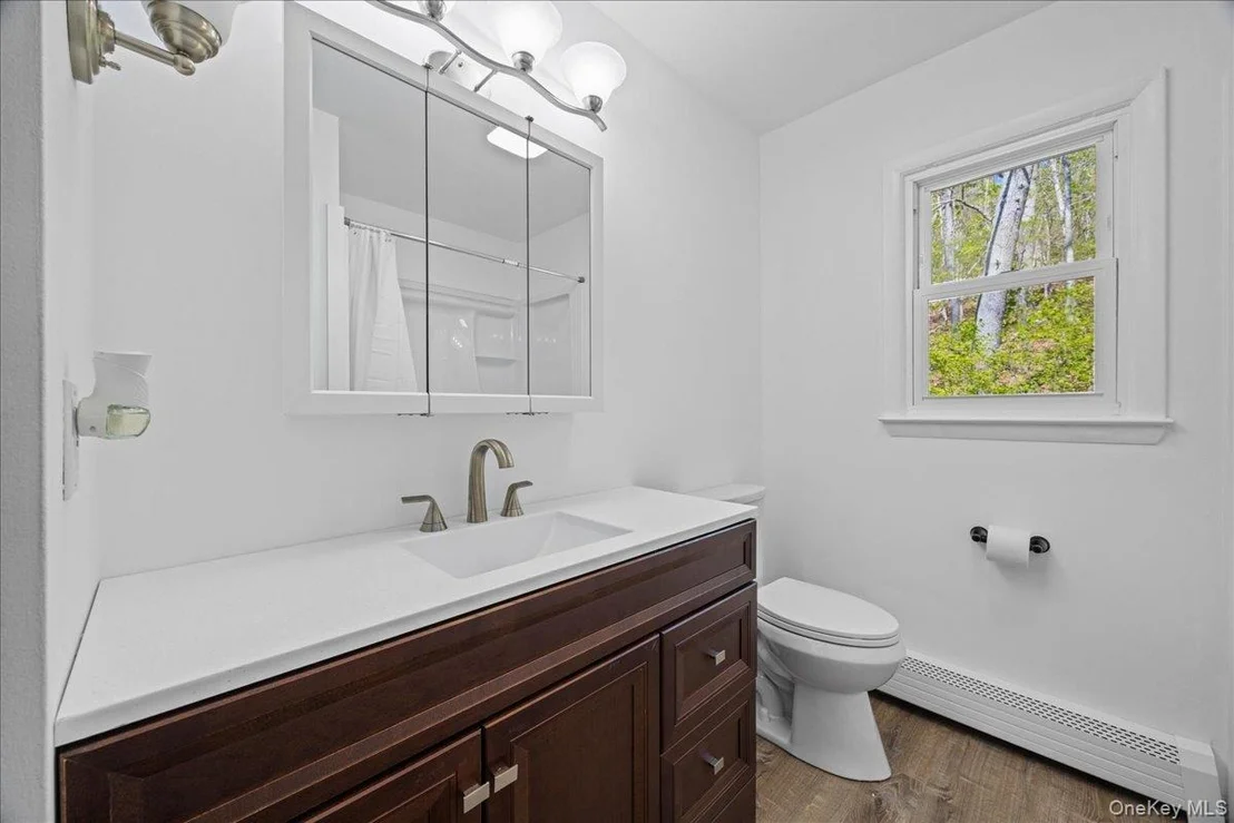 Photo of 1168 Lakes Road