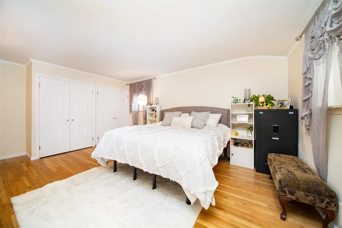 Photo of 24 Delaware Avenue