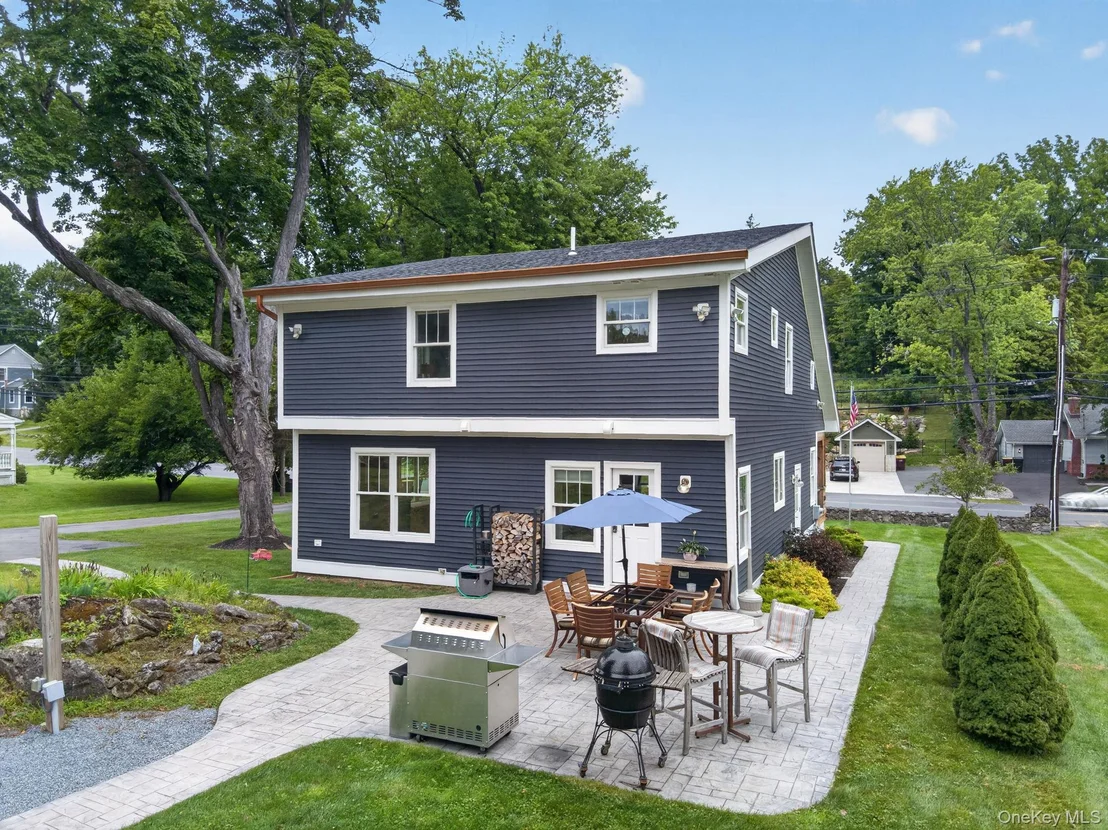 Photo of 42 Colonial Avenue