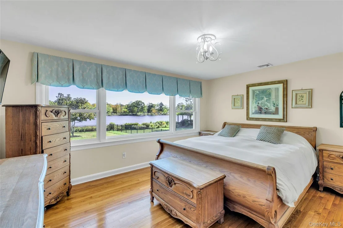 Photo of 11 Cranberry Drive