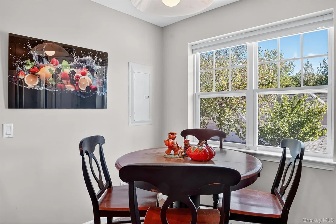 Photo of 527 Viewpoint Terrace