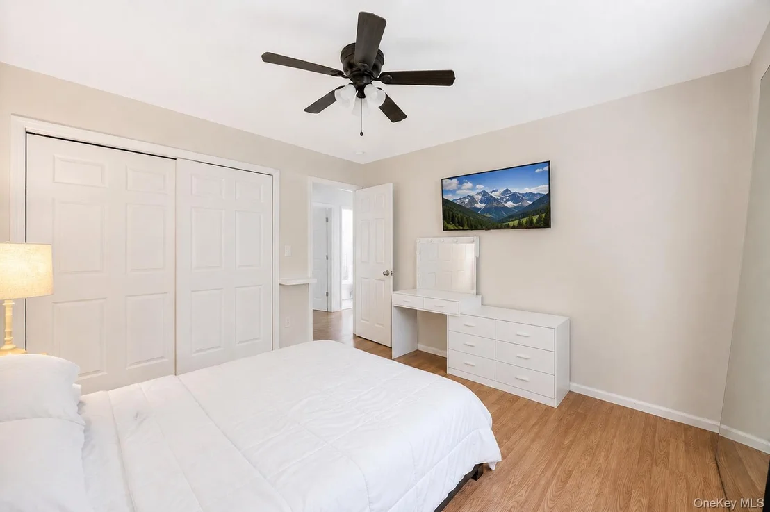 Photo of 71 Barton Avenue