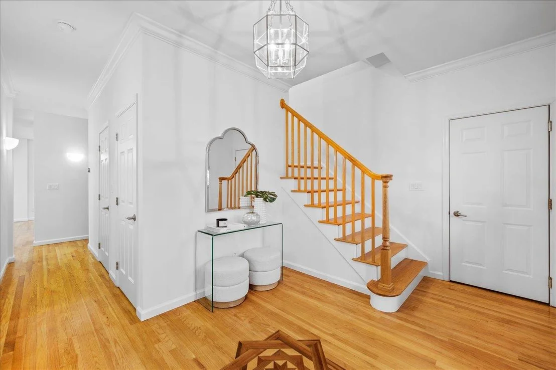 Photo of 18 Walker Avenue
