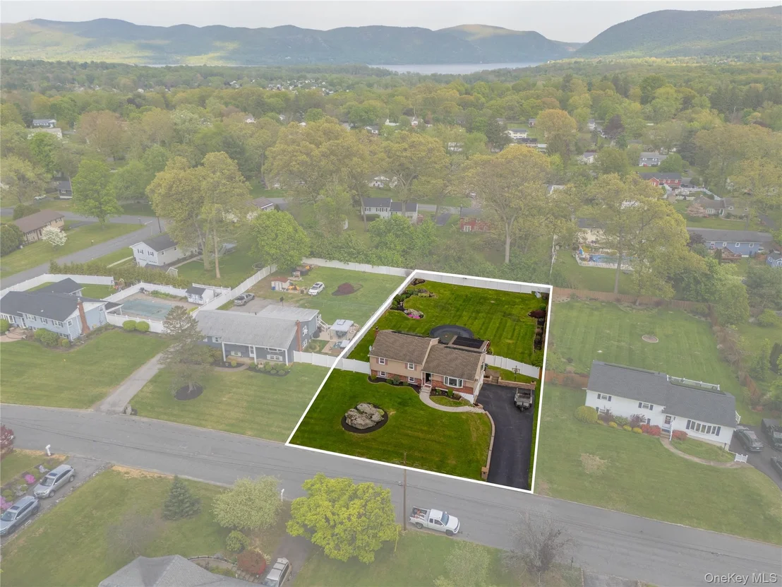 Photo of 47 Continental Drive
