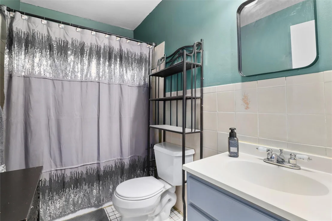 Photo of 793 Jackson Avenue
