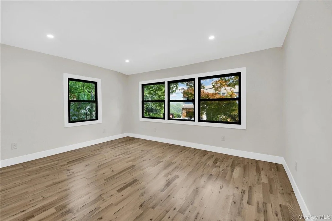 Photo of 81 Ridge Road