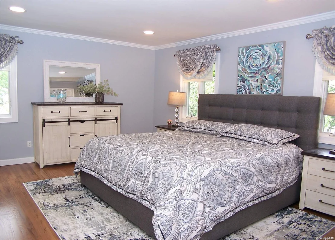 Photo of 6 Woodview Drive