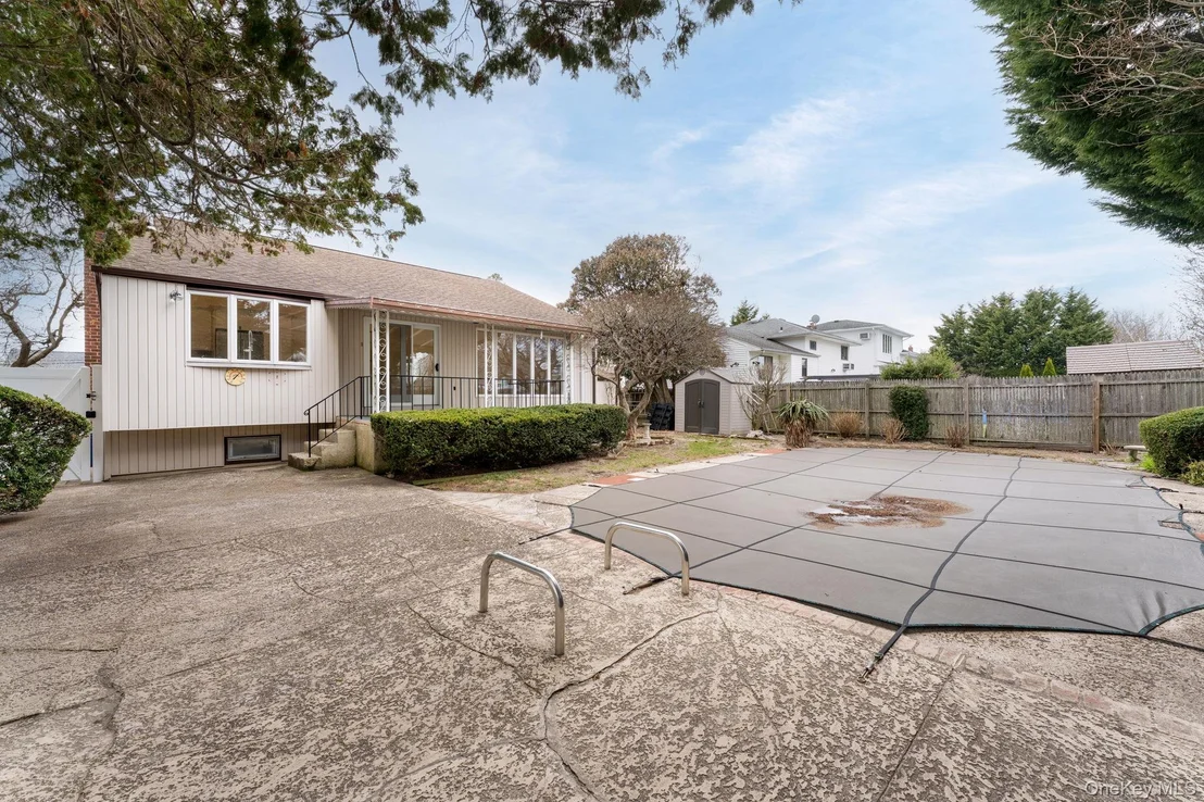 Photo of 2547 Army Place