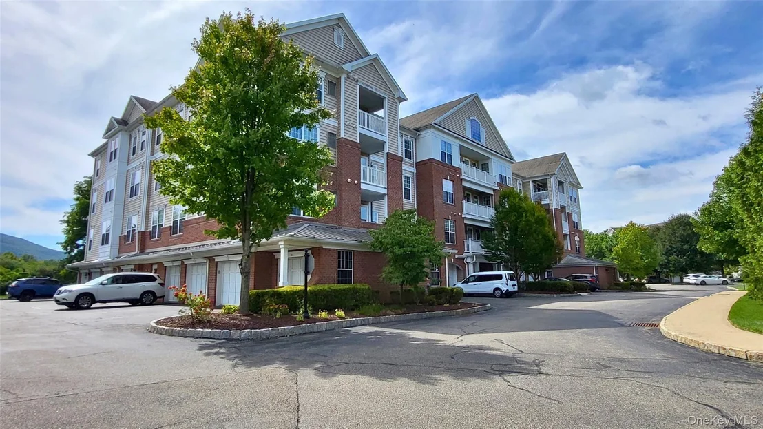 Photo of 621 Regency Drive