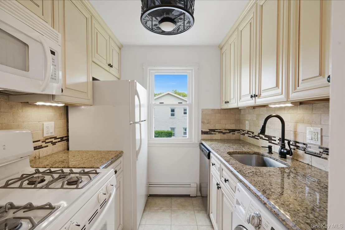 Photo of Unit 2B at 11 Toehee Place