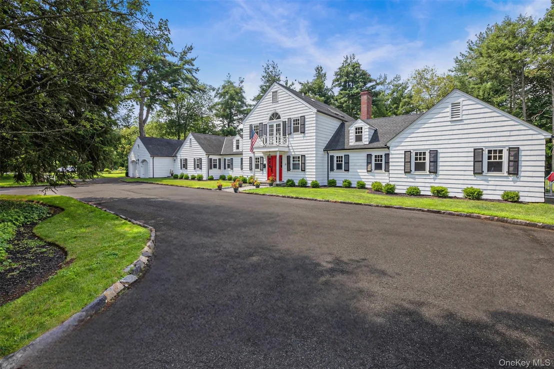 Photo of 18 Lakeside Drive