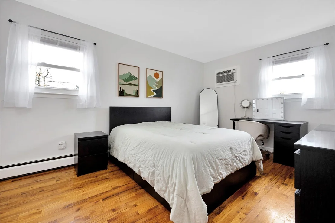Photo of 4 Brooktree Circle