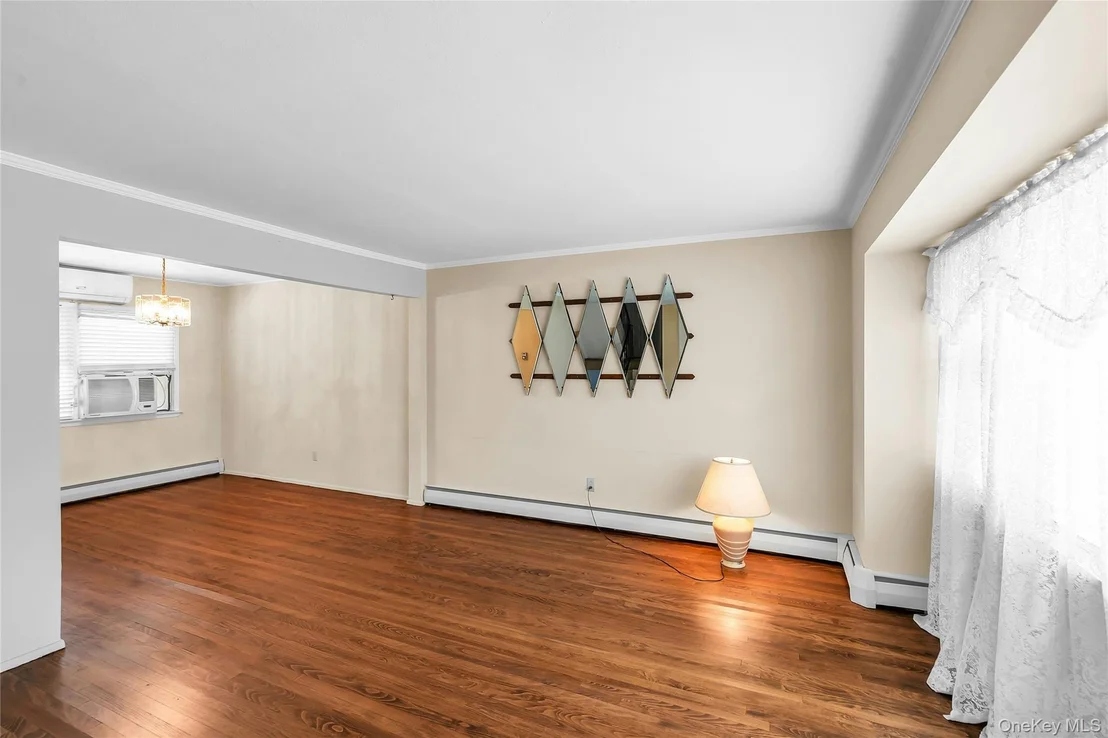 Photo of 4 Crabapple Lane