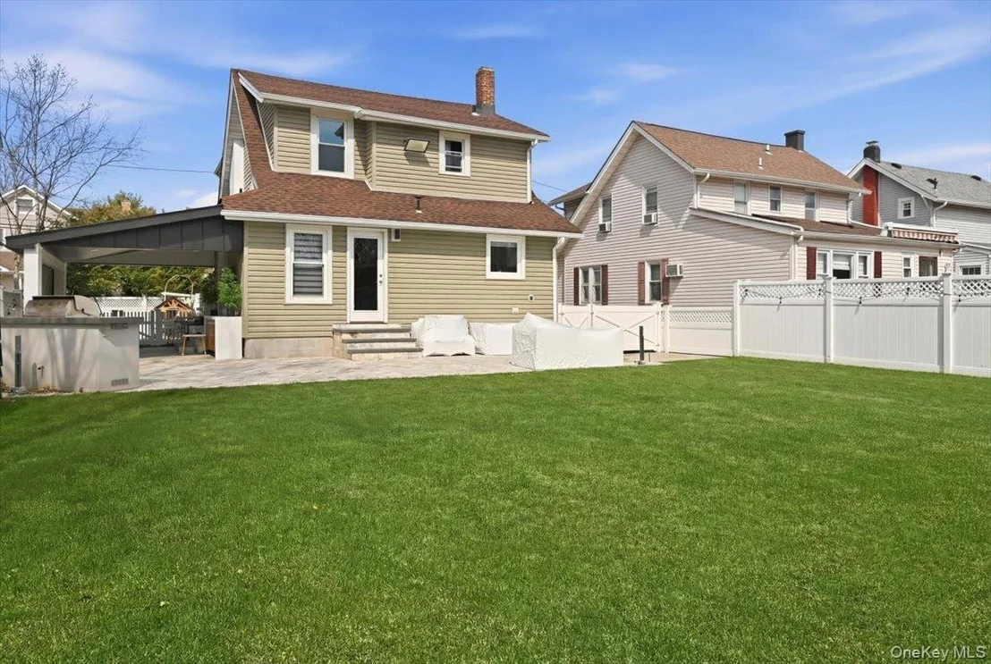 Photo of 98 Vincent Place