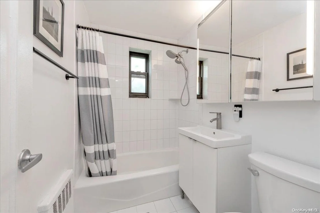 Photo of Unit 1A at 6 Terrace Circle