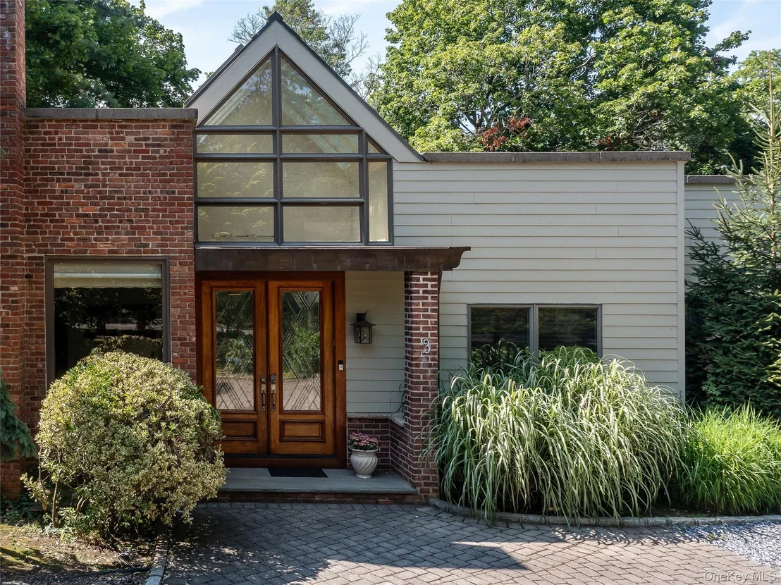Photo of 3 West Drive